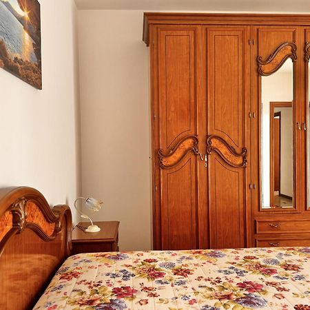 Holidaycasa Leone - Con Posto Auto A 200Mt Dal Mare スペルロンガ エクステリア 写真
