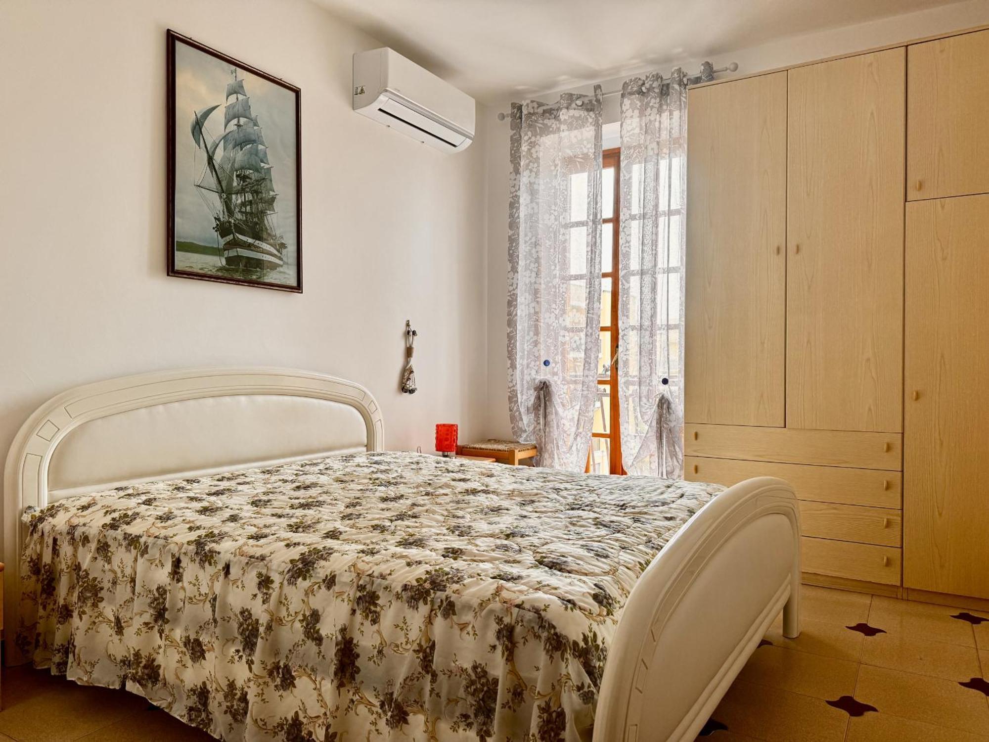 Holidaycasa Leone - Con Posto Auto A 200Mt Dal Mare スペルロンガ エクステリア 写真