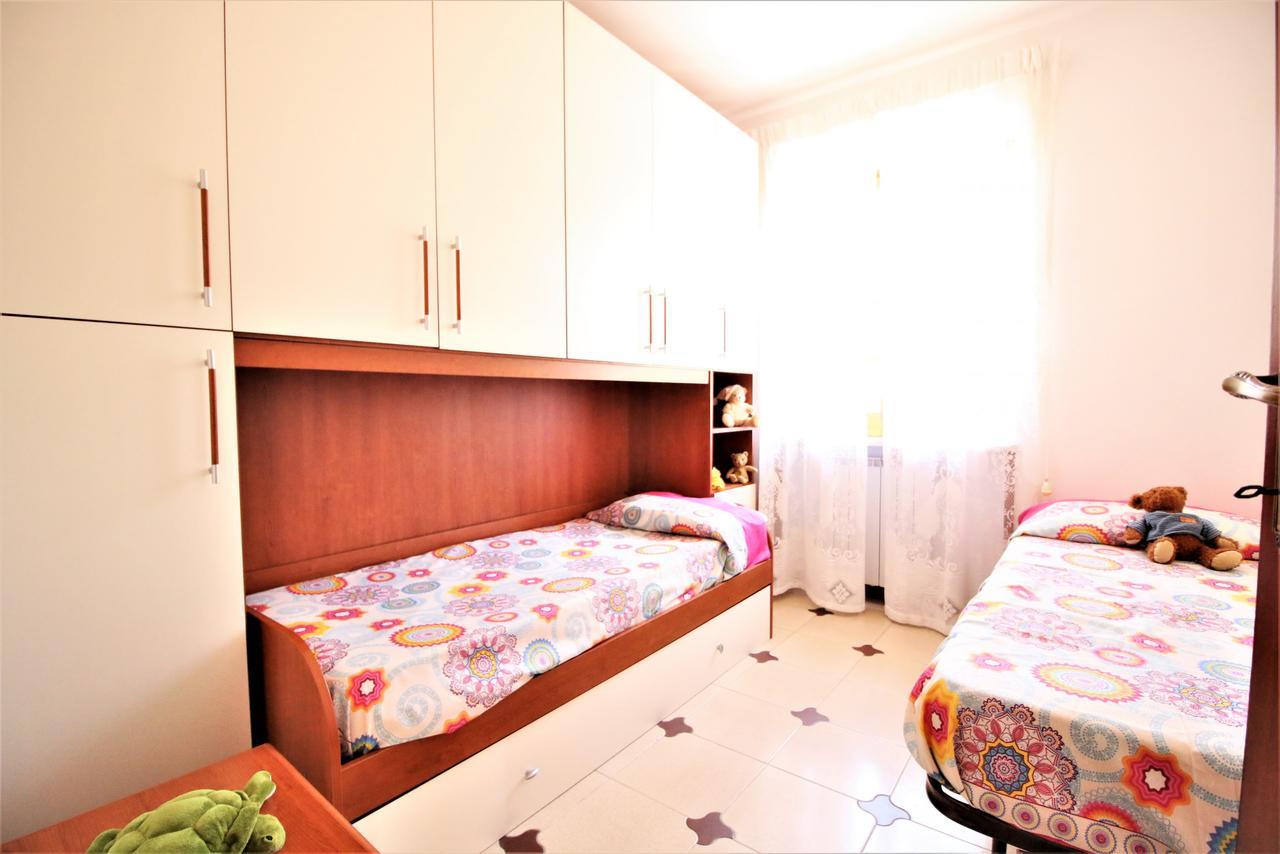 Holidaycasa Leone - Con Posto Auto A 200Mt Dal Mare スペルロンガ エクステリア 写真